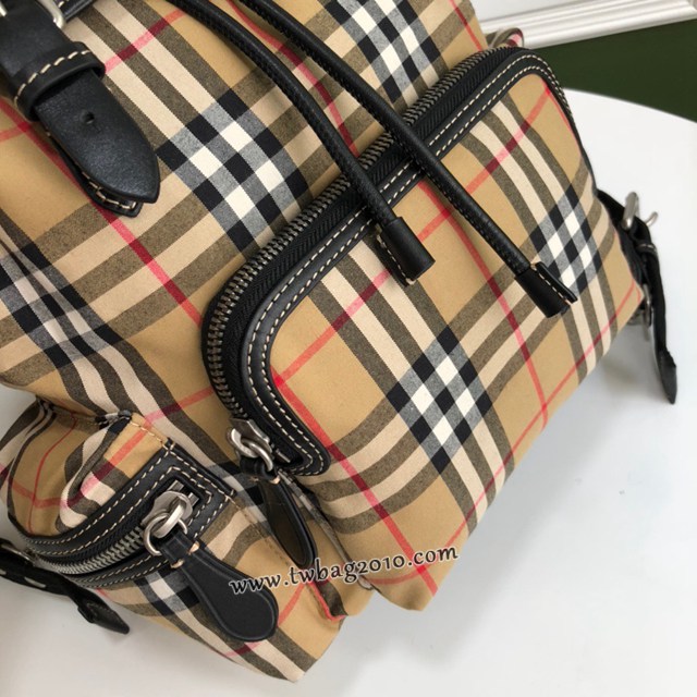 Burberry專門店新款中號Vintage格紋斜背式軍旅背包 巴寶莉男士女士後背包 yxb1389
